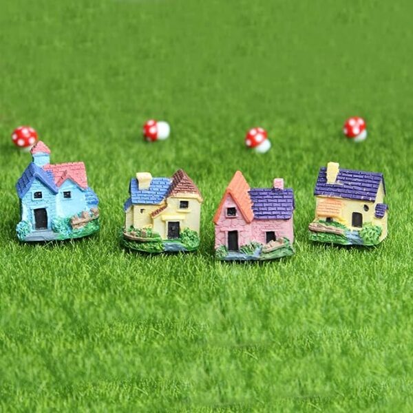 Miniature Toys Miniature Toys - Set of 2 Small Colourful Houses