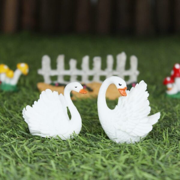 Flying Swans (Set of 4) - Image 3